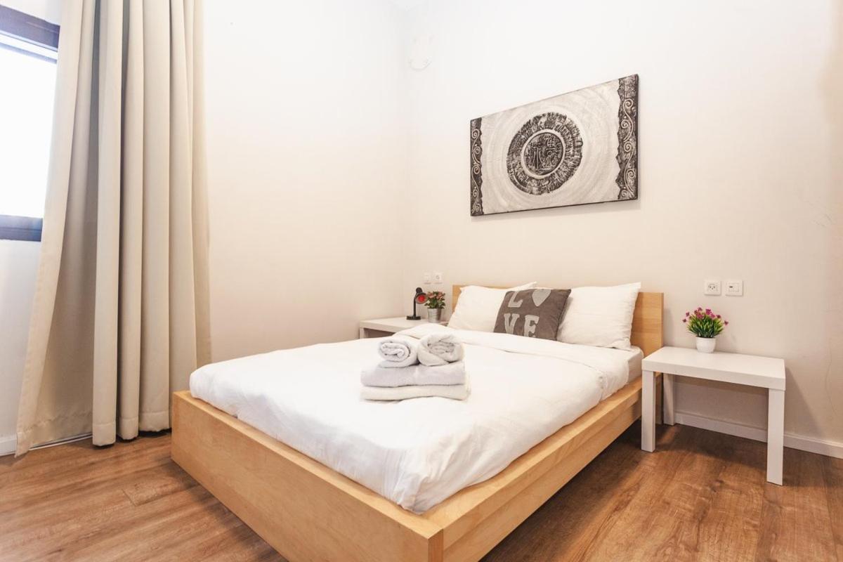 TLV Down Town nice one bedroom apartment with shelter - image 7