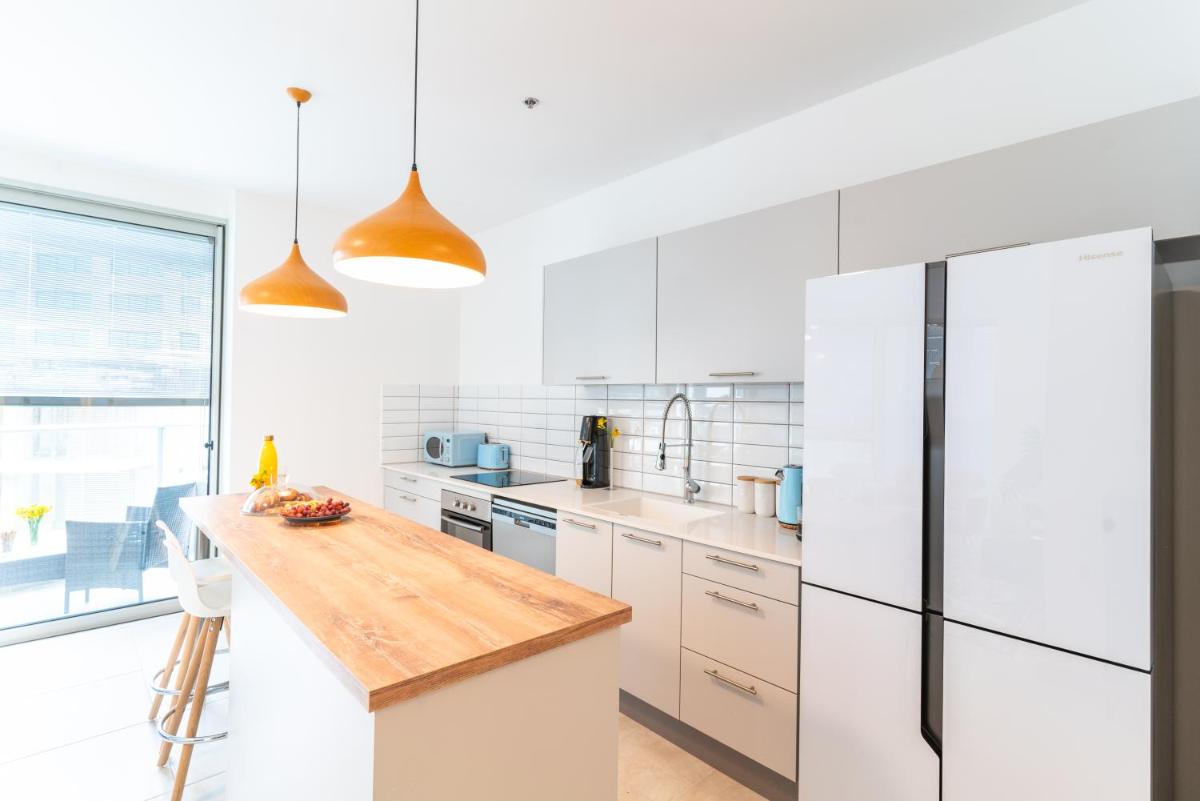 Deluxe Apartment in Top Tel Aviv Neighbourhood by Sea N' Rent - main image