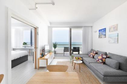 Beach Front Apartment with Amazing Panoramic Sea View Balcony by Sea N' Rent - image 2