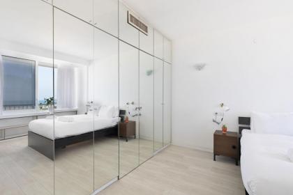 Beach Front Apartment with Amazing Panoramic Sea View Balcony by Sea N' Rent - image 7