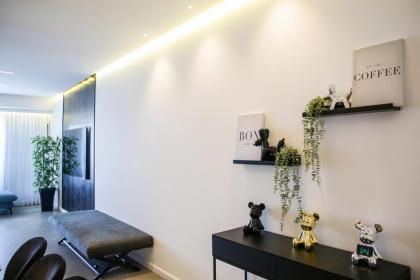 YalaRent Midtown towers TLV - image 11