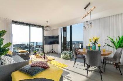 Beautifully designedclassy & homey flat in TLV