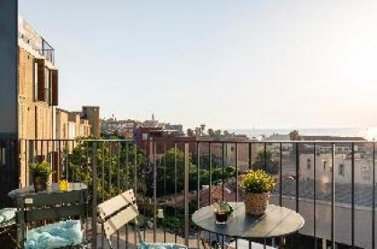 Beautifully designedclassy & homey flat in TLV - image 12