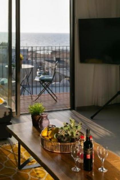 Beautifully designedclassy & homey flat in TLV - image 13