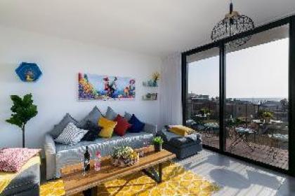 Beautifully designedclassy & homey flat in TLV - image 4