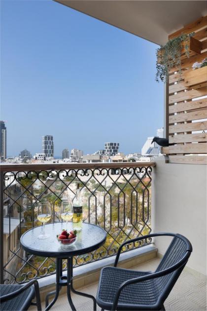 Elegant Apartment w Balcony & Mamad in Heart of Tel Aviv by Sea N' Rent - image 6