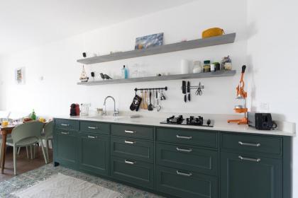 Elegant Apartment w Balcony & Mamad in Heart of Tel Aviv by Sea N' Rent - image 7