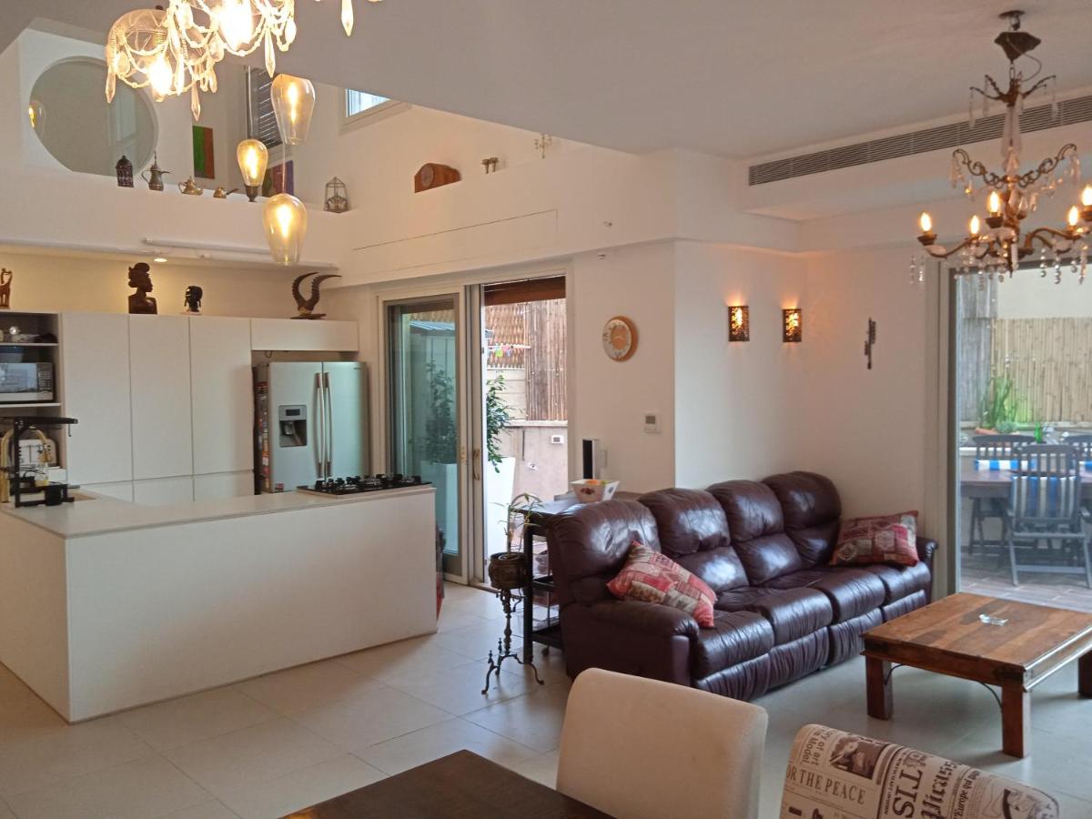 Jaffa sea front luxury Duplex Port & Old City 2m walk - image 6
