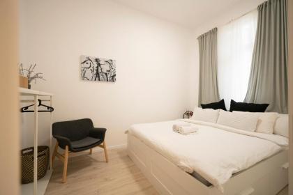Montefiore Luxury Apartment By Nimizz - image 11