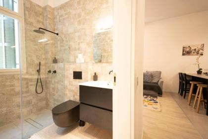 Montefiore Luxury Apartment By Nimizz - image 16
