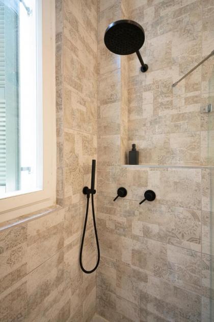 Montefiore Luxury Apartment By Nimizz - image 17