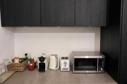 Montefiore Luxury Apartment By Nimizz - image 8
