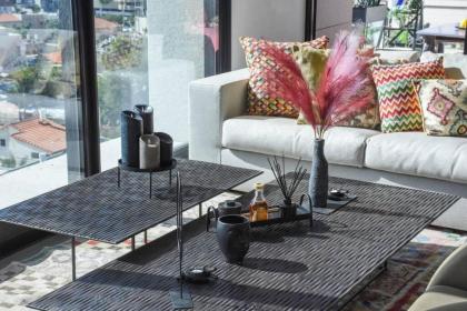 Amazing 2BR Condo with Sea View by HolyGuest - image 15