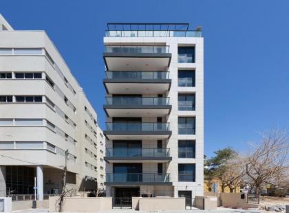 Stylish 2 BR Steps from the Beach by HolyGuest - image 14