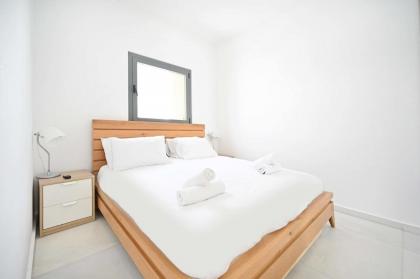 Beautiful 4BR Penthouse in Sheinkin street by HolyGuest - image 14