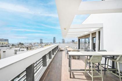 Beautiful 4BR Penthouse in Sheinkin street by HolyGuest - image 2