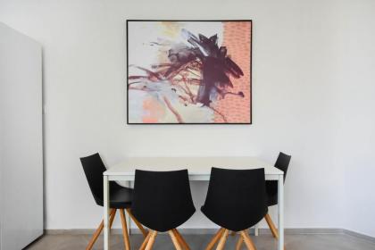 Sunflower 2BR in Dizengoff by HolyGuest - image 5