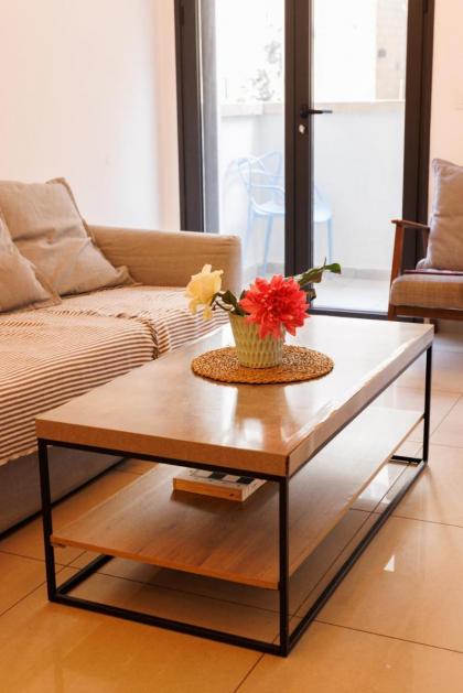 Hatkuma Luxury Apartment By Nimizz - image 15