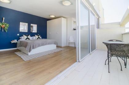175 Ben Yehuda Apartments - by Comfort Zone TLV - image 14