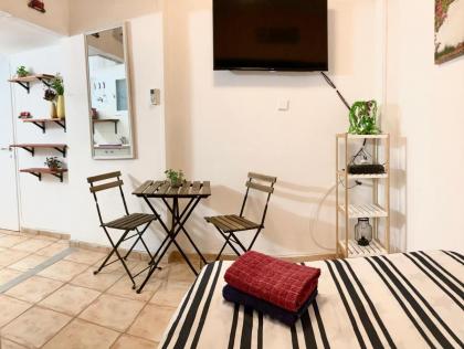 Dotan's Boutique Apartments - By The Beach! - image 16