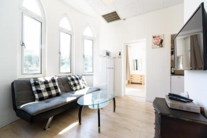 Tel Aviving - Apartments by the beach 