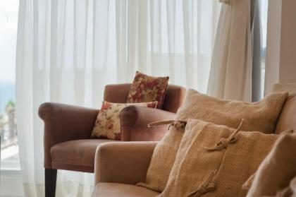 Bright and Charming 1BR Apt w Sea Views Near Shore by Sea N' Rent - image 11