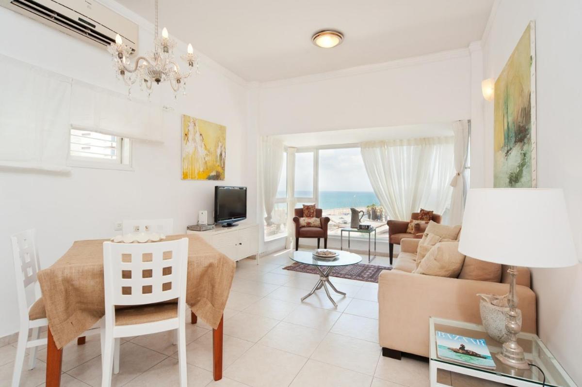 Bright and Charming 1BR Apt w Sea Views Near Shore by Sea N' Rent - image 2