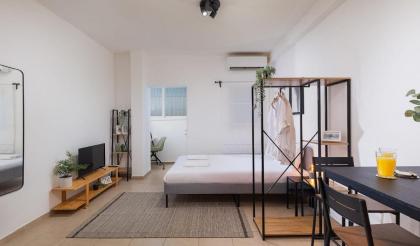 Studio 10 min from the Beach