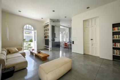 Spacious 3BR Apt with 2 Balconies 8-min from Beach by Sea N' Rent - image 16