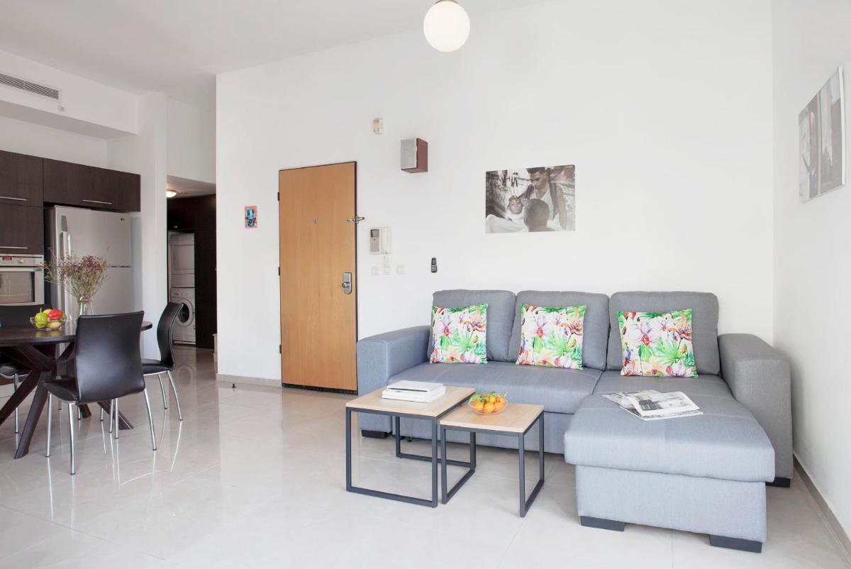 Cute Shenkin area 1BR By Holiday-rentals - main image