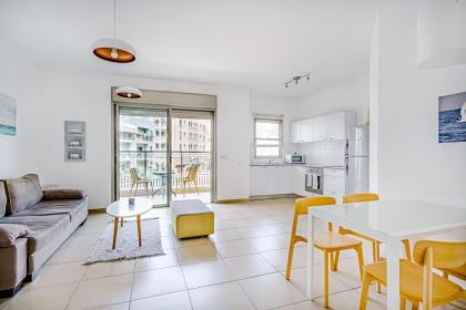 Flea Market 1BR - 6 09 Tankhum St Tel Aviv #