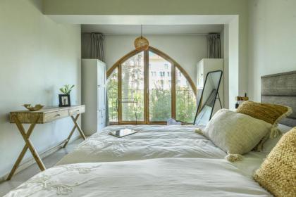 Breathtaking 3 BR Apt w Sea View in Central Jaffa by Sea N' Rent - image 13