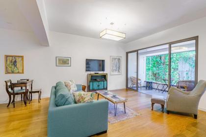 Amazing 2BR in Gideon by Holiday-rentals