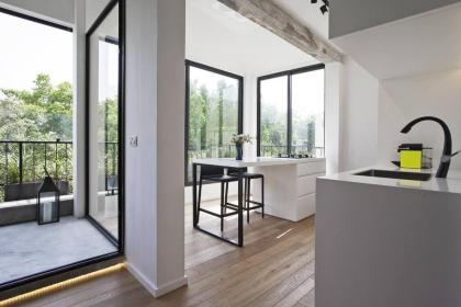 Gorgeous 2BR in Nordau by Holiday-rentals - image 3
