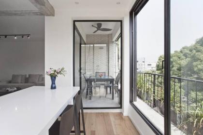Gorgeous 2BR in Nordau by Holiday-rentals - image 6