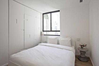 Gorgeous 2BR in Nordau by Holiday-rentals - image 9