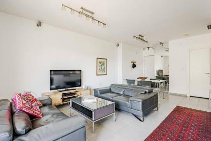 Surprising 2BR in Flea Market by Holiday-rentals