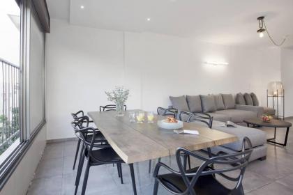 Central 3BR in Ruppin by Holiday-rentals