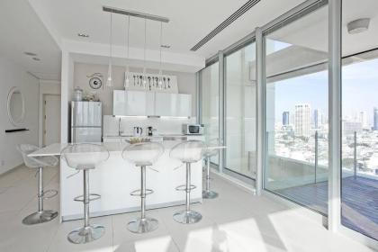 Luxury 2BR in Frishman Tower by Holiday-rentals