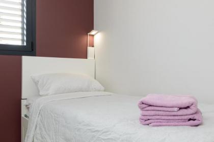 Bright & Modern 2BR with Balcony on Dizzengoff - image 15