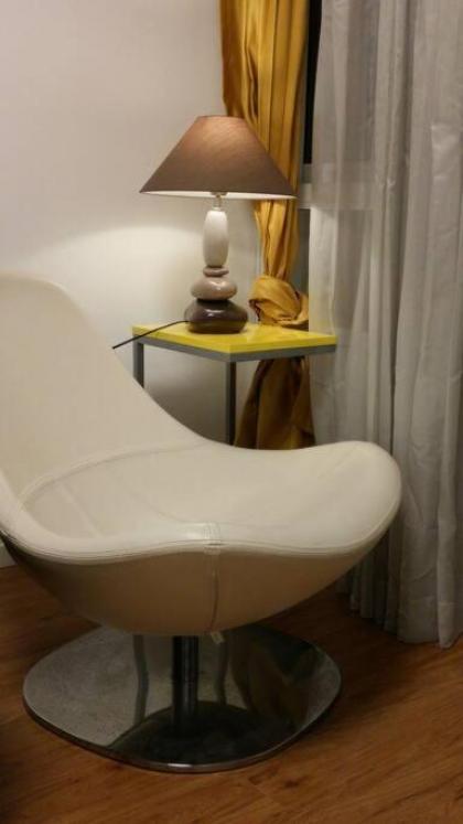 Yellow Gordon Beach Apartment - image 16