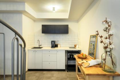 Cozy Modern 1BR Duplex Apt w Balcony Near City Center by Sea N' Rent - image 11
