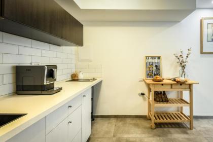 Cozy Modern 1BR Duplex Apt w Balcony Near City Center by Sea N' Rent - image 13