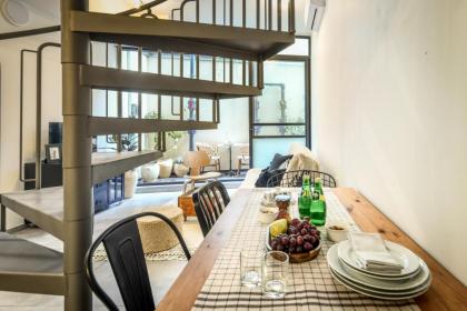 Cozy Modern 1BR Duplex Apt w Balcony Near City Center by Sea N' Rent - image 3