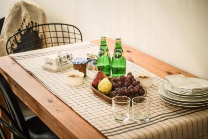 Cozy Modern 1BR Duplex Apt w Balcony Near City Center by Sea N' Rent - image 4