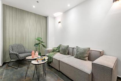 Brand new apartment w Bomb Shelter next to the beach M4 - image 18