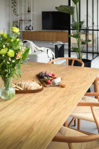 Picturesque 3BR Apt w Panoramic Views in Tel Aviv by Sea N' Rent - image 16