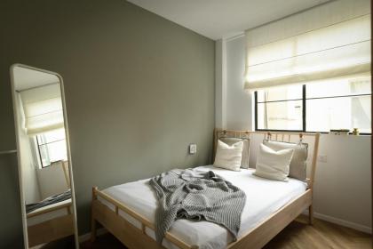 Picturesque 3BR Apt w Panoramic Views in Tel Aviv by Sea N' Rent - image 3