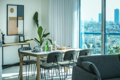 Luxury 2BR Apt w Balcony Pool Access & Beach View by Sea N' Rent Tel Aviv 