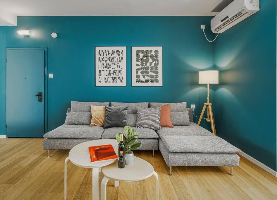 Designed apartments 4 rooms Visionary apartments - main image